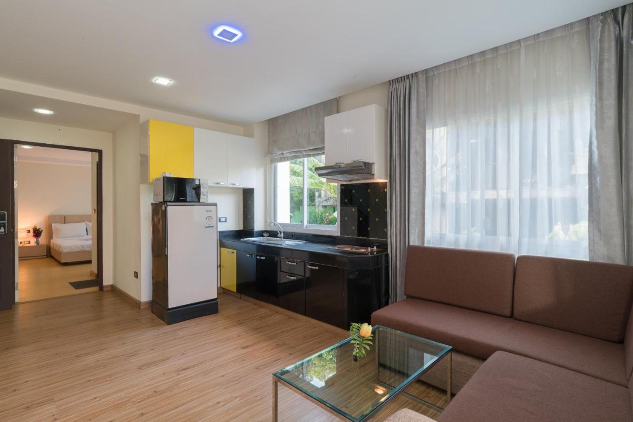 Ferienwohnung Goldstone Residency Patong , Phuket Exterior foto